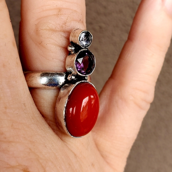 New Red Coral and Amethyst 925 Silver Ring. - Picture 8 of 13